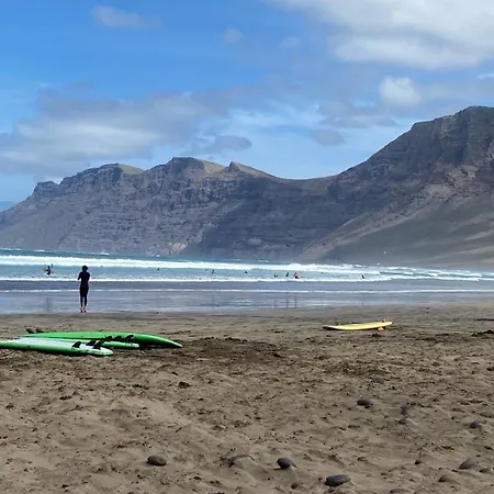 Wine Lovers In Puerto Del Carmen * Tías
