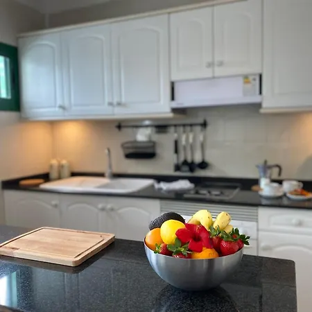 Wine Lovers In Puerto Del Carmen Tías